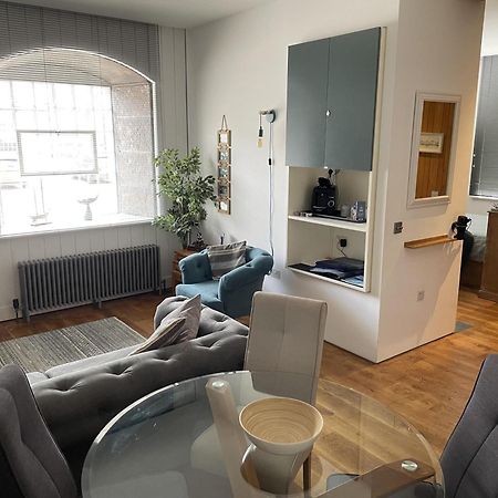 Cozy Coastal Apartment พลีมัธ ภายนอก รูปภาพ