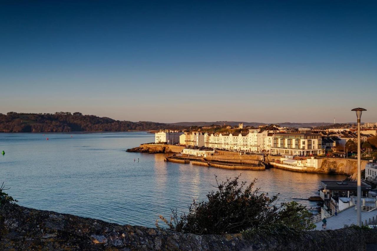 Cozy Coastal Apartment พลีมัธ ภายนอก รูปภาพ